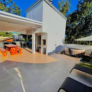 residencial-beija-flor-bombinhas.santa-catarina-brasil.com/